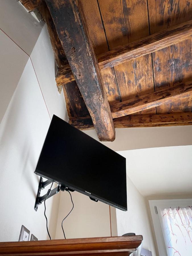 Ferienwohnung Ca De Sota Luino Exterior foto